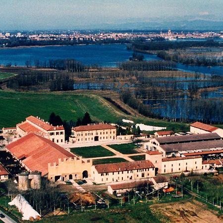 Agriturismo Corte Virgiliana Virgilio Kültér fotó